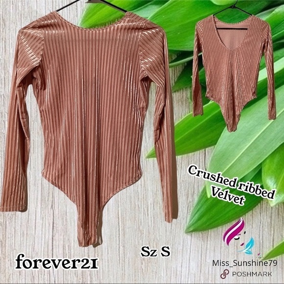 Forever21 - Sz S - semi see thru crushed ribbed velvet shiny bodysuit - Picture 1 of 4